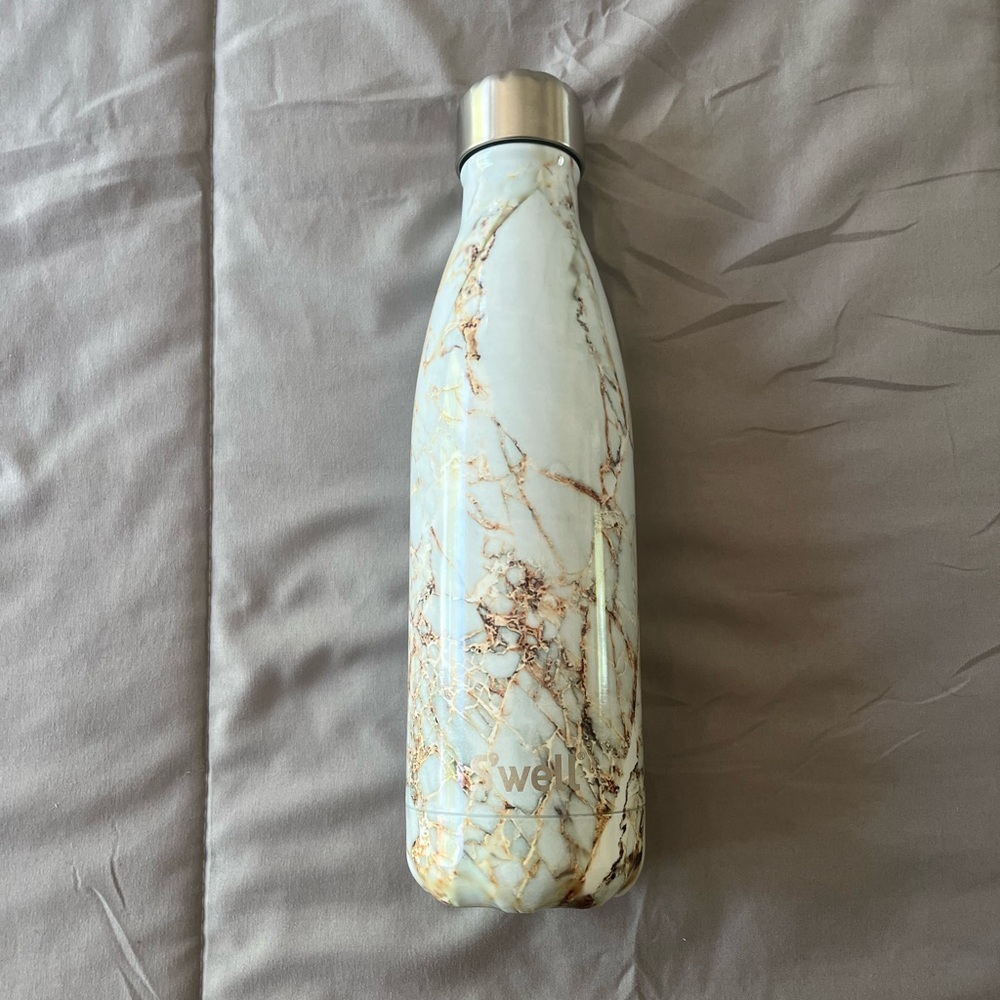 New S'well Marble Insulated Water Bottle
